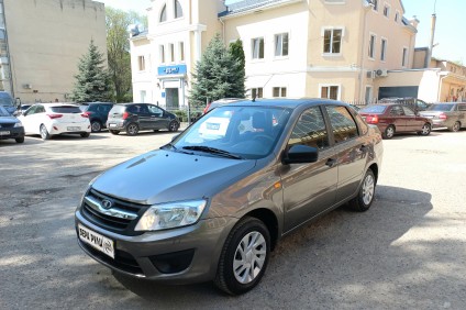 ВАЗ (LADA) Гранта седан в аренду под выкуп в Бери Рули