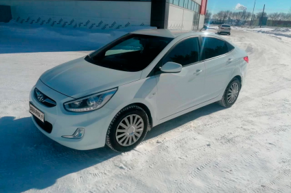 HYUNDAI Solaris в аренду под выкуп в Бери Рули