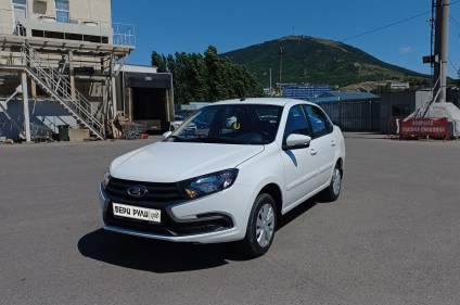 ВАЗ (LADA) Гранта седан comfort 16кл. в аренду под выкуп в Бери Рули