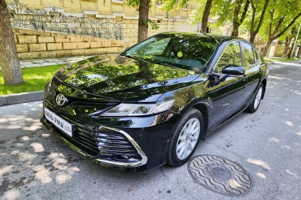 Toyota Camry в аренду под выкуп в Бери Рули