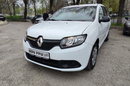 Renault LOGAN в аренду под выкуп в Бери Рули