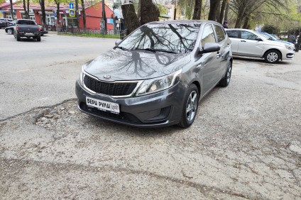 KIA RIO в аренду под выкуп в Бери Рули