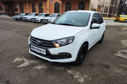 ВАЗ (LADA) Гранта седан в аренду под выкуп в Бери Рули