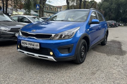 KIA RIO хэтчбек в аренду под выкуп в Бери Рули