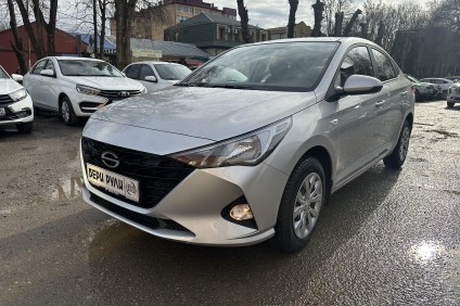 HYUNDAI Solaris в аренду под выкуп в Бери Рули