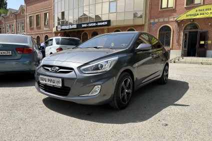 HYUNDAI Solaris в аренду под выкуп в Бери Рули